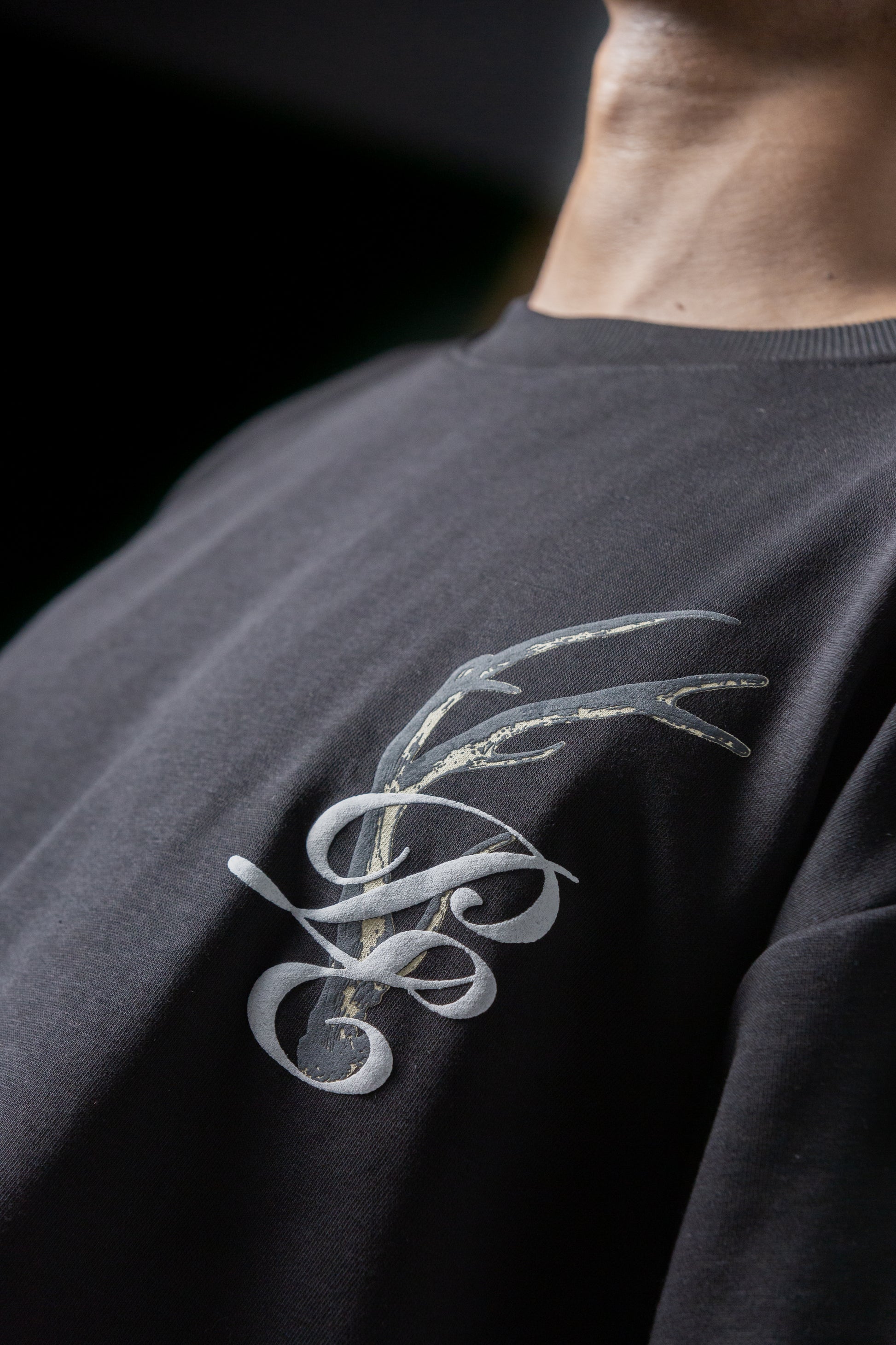 Mid Night Tee